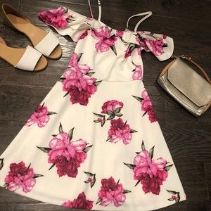 AQUA Off the Shoulder Floral Summer Dress